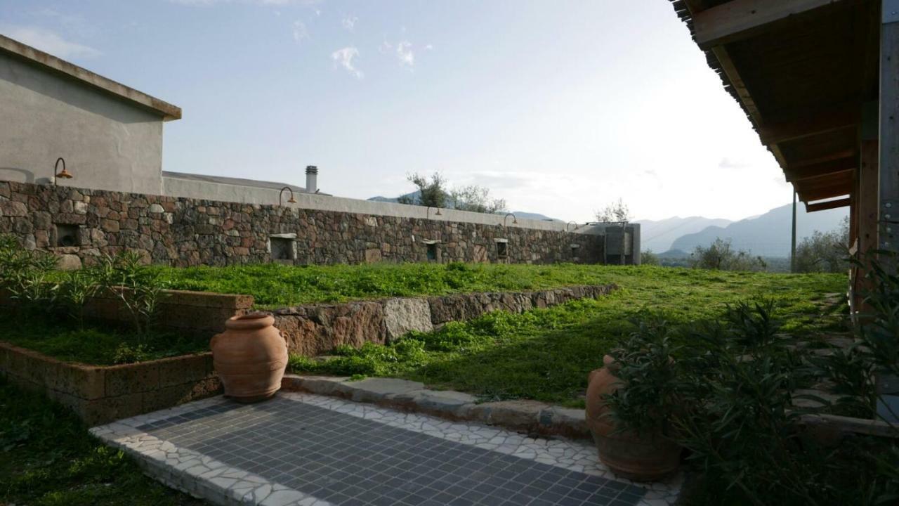 Naramanue Villa Dorgali Buitenkant foto